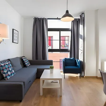 Apartment Quiet, Bright And