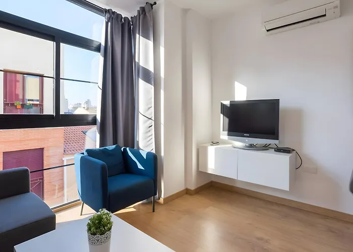 Apartment Quiet, Bright And *